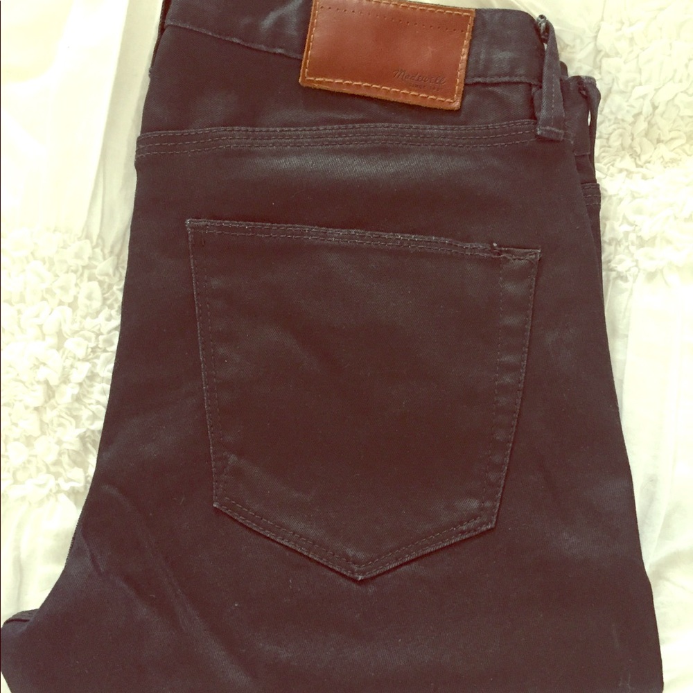 MADEWELL DENIM- SIZE 24- DARK DARK BLUE JEAN